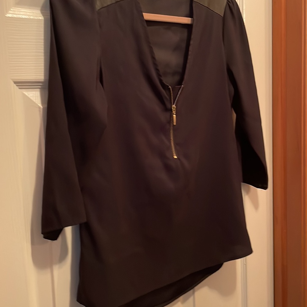 Express xs dressy blouse - Picture 6 of 7